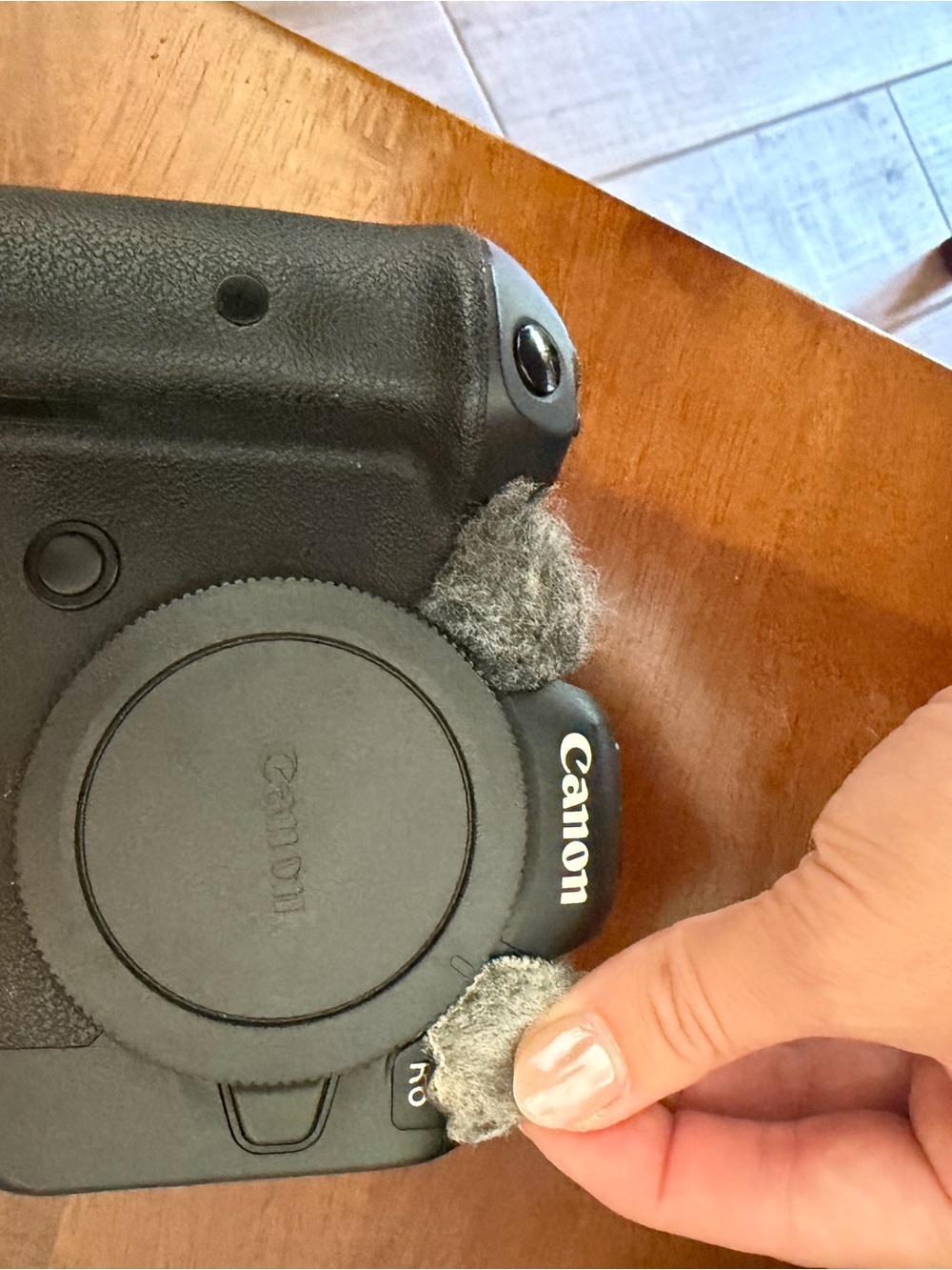 Canon Black Camera Body with Lens Cap